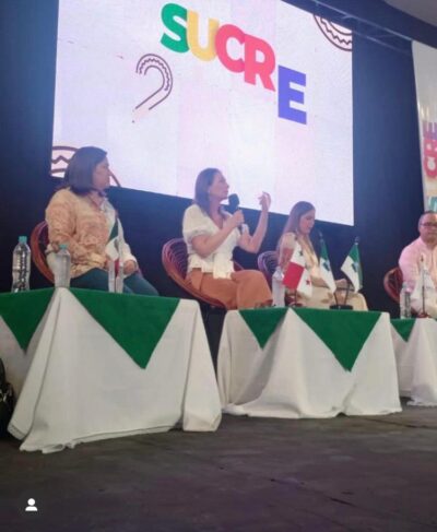 EMBAJADORA LILIANA FERNÁNDEZ PUENTES PARTICIPÓ COMO PANELISTA EN SUCRE