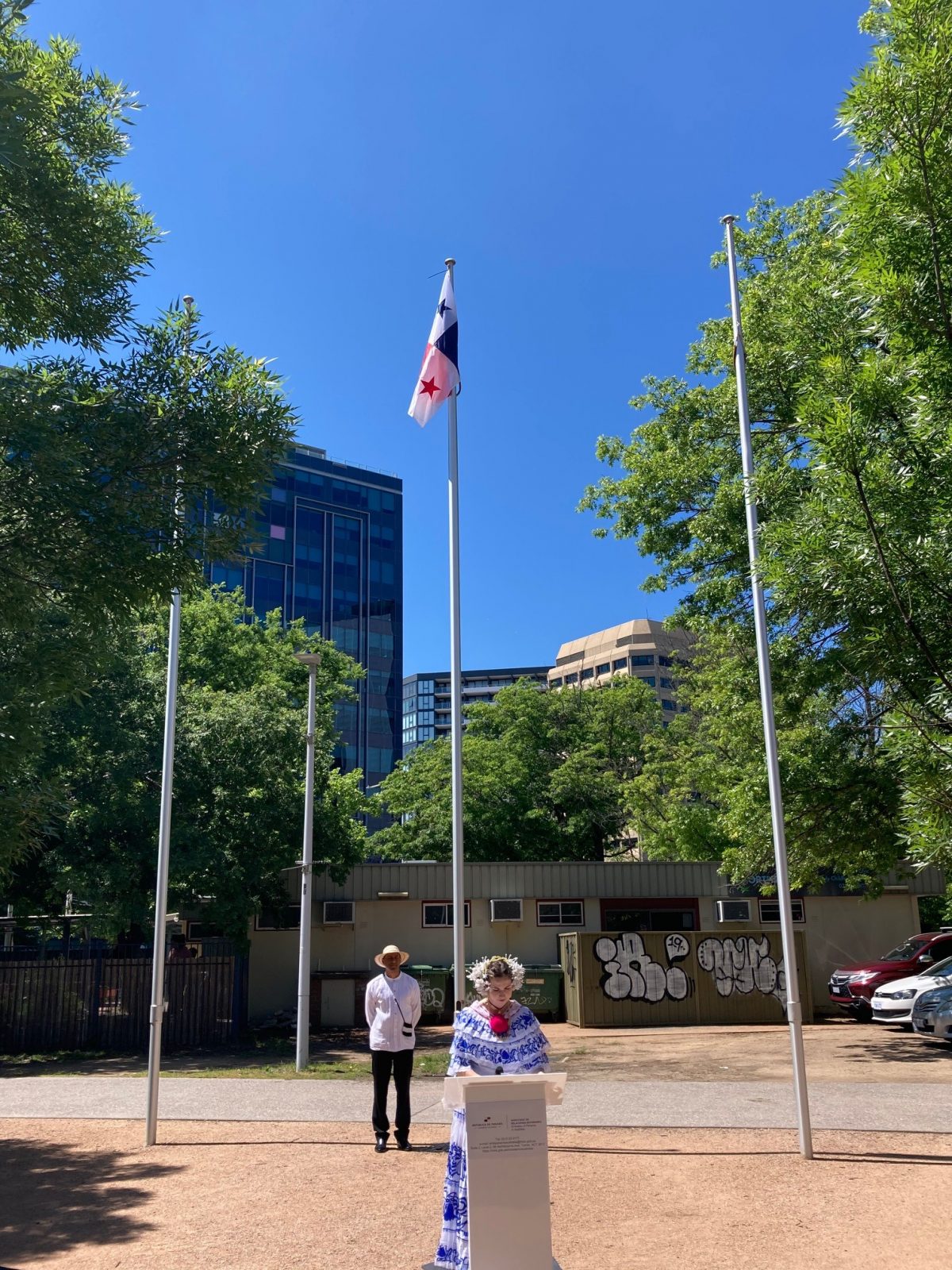 la-embajada-celebra-el-d-a-nacional-en-australia-the-embassy