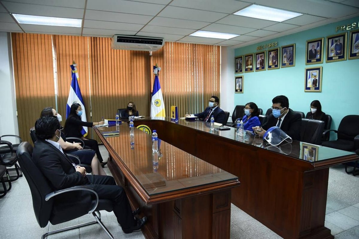 Visita a Universidad Evangelica, con el fin de fomentar