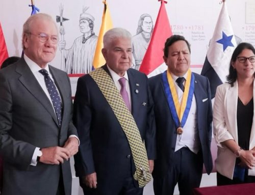 “Bases militares extranjeras son inaceptables”, dijo Mulino en Perú al recibir condecoración Simón Bolivar