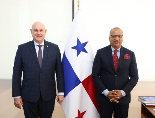 Centro Latinoamericano de Administración para el Desarrollo estrecha vínculos con Panamá
