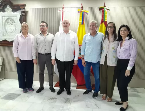 Panamá y Colombia comparten experiencias de cooperación internacional