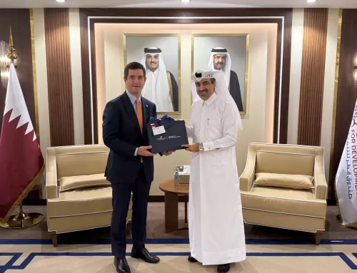 Cooperación y oportunidades de inversión promueve vicecanciller Hoyos en Qatar