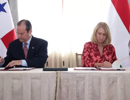 Hungría amplía cooperación con Panamá en materia educativa