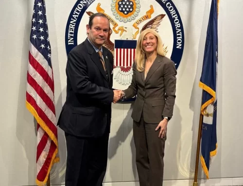 En visita oficial a Washington, canciller Martinez-Acha Vásquez explora alianzas estratégicas con EE UU