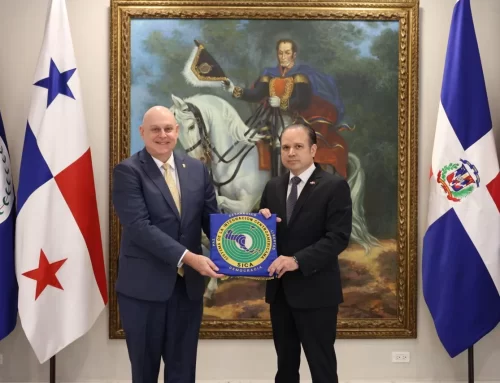 Panamá traspasa presidencia pro témpore del SICA a República Dominicana 