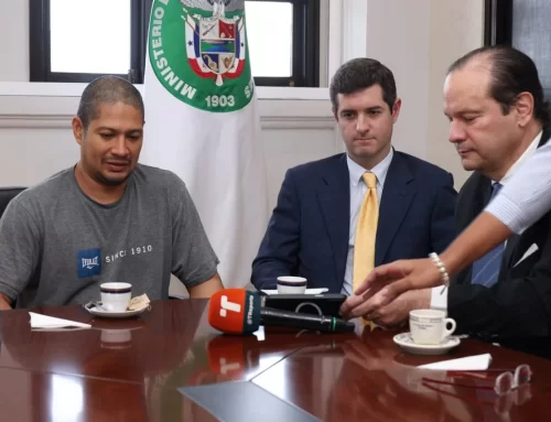 “Quedan atrás los malos días”: La llamada del presidente Mulino que marcó el regreso de Olmedo Núñez