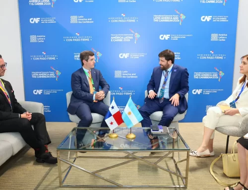 Vicecanciller Hoyos se reúne con representantes de Argentina, Marruecos y Sudáfrica en Foro Económico Latinoamericano