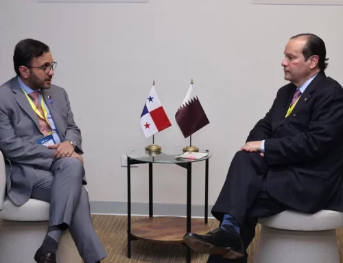 Ministro Martínez- Acha Vásquez sostiene reunión de alto nivel con Qatar