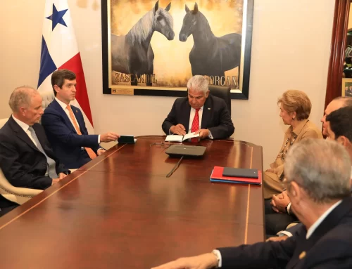 Mulino se reúne con miembros del Consejo de Relaciones Exteriores