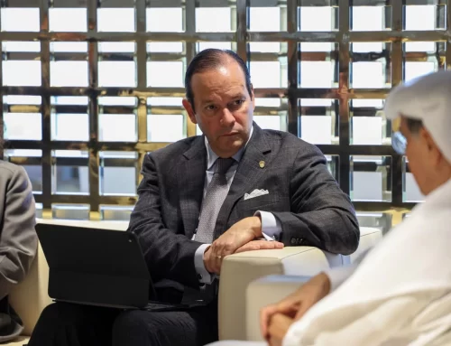 Canciller Martínez-Acha Vásquez se reúne con viceprimer ministro de Qatar