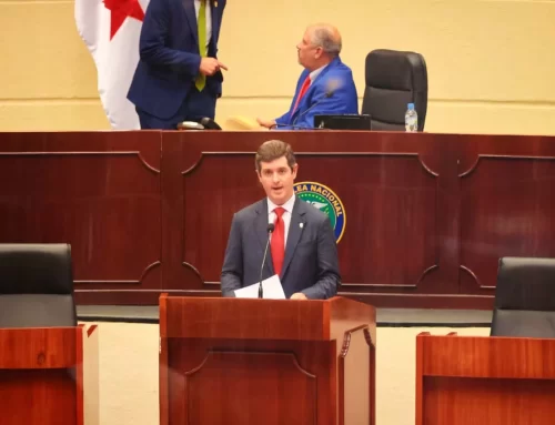 Canciller encargado Hoyos presenta dos proyectos ley ante la Asamblea Nacional