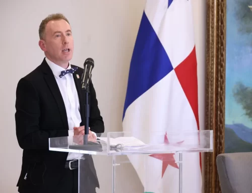 Conferencia sobre la política exterior del Reino Unido en el contexto del Bicentenario del Congreso Anfictiónico