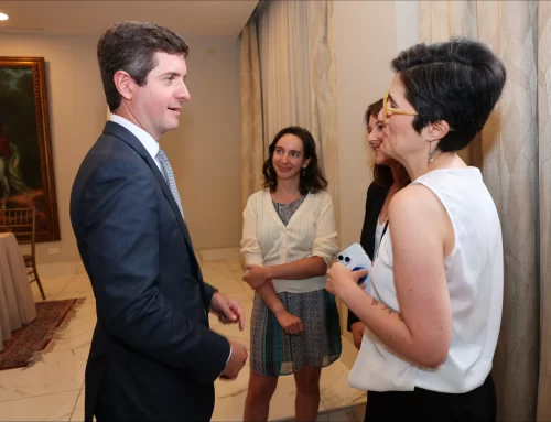 Concluye simposio internacional sobre la democracia en América Latina