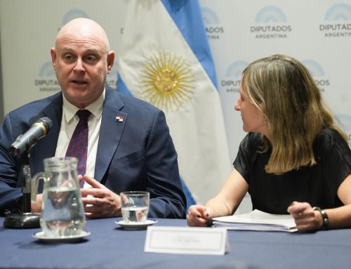 Viceministro Guevara Mann desarrolla agenda diplomática y académica en Buenos Aires