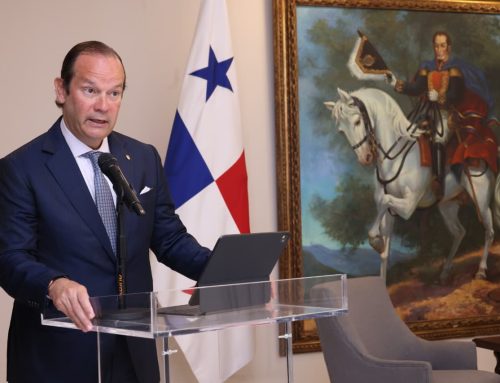 Historiador Michael Cosmopoulos reconoce vínculos entre la anfictionía griega y el Congreso de Panamá de 1826